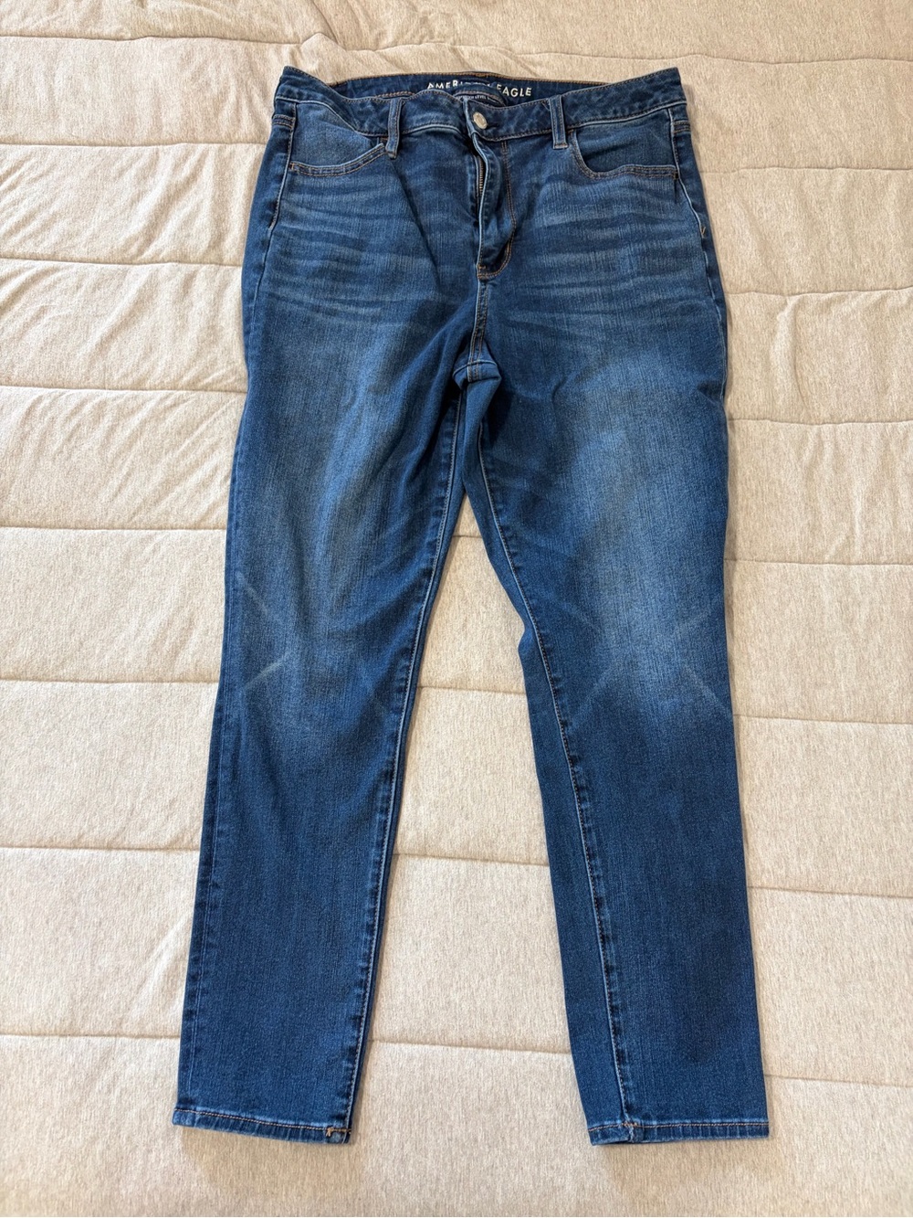 American Eagle Outfitters Medium Wash Skinny Jeans